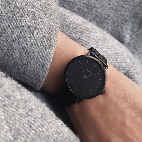 The Ultimate Gift Guide For The Modern Woman (40 Ideas!) // An all black statement watch keeps your girl looking stylish and helps keeps her on time. All Black Watches, Watches Women Black, Trendy Watches, Luxury Watch Brands, Ultimate Gift Guide, Hand Watch, Womens Watches Luxury, Rose Gold Watches, Girls Watches