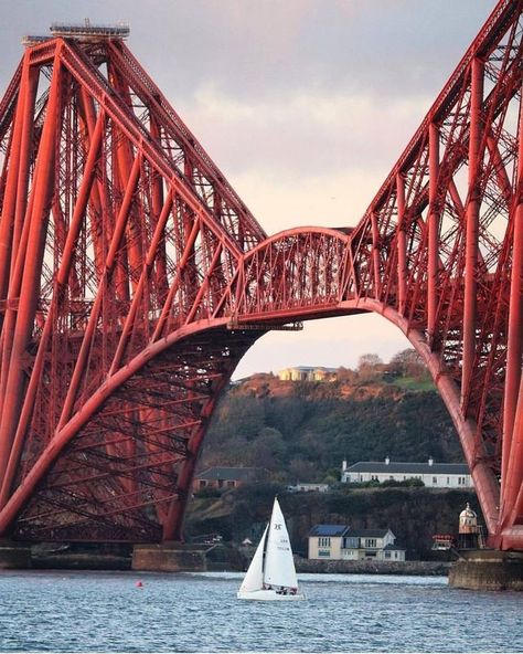 A yacht passing under the Forth Rail Bridge in Edinburgh. Amazing Bridges, South Queensferry, Forth Bridge, Edinburgh Travel, Bridge Over Troubled Water, Road Bridge, Bridge Art, Bridge Design, Travel Tourism