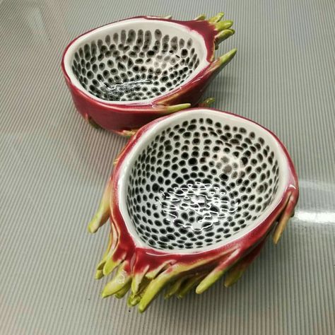 Handmade Pottery Aesthetic, Handmade Pottery Bowl, Dragon Fruit Clay, Fruit Pottery, Up Decorations, Keramik Design, Pottery Crafts, Diy Pottery, Ceramics Pottery Art