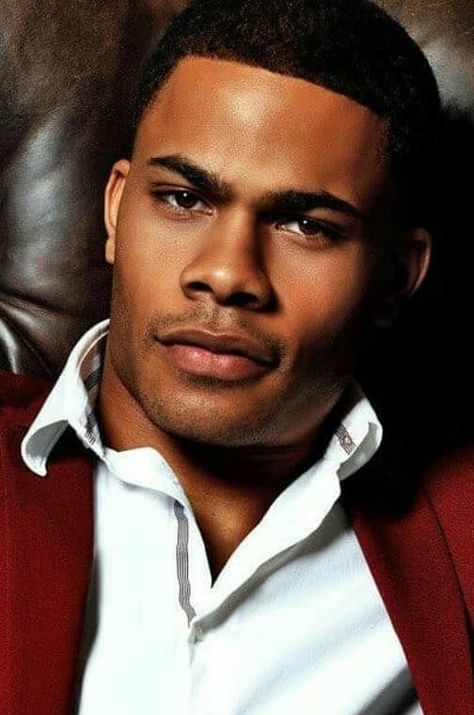 Jordon Calloway, Jordan Calloway, Smash Board, Finest Men, Light Skin Men, Family Forever, Black Actors, Smooth Face, Man Crush Everyday