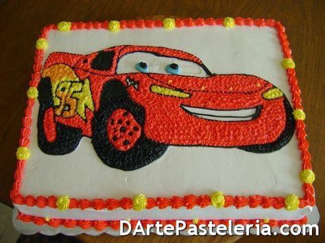 Mcqueen Cake Ideas, Pastel Rayo Mcqueen, Lightning Mcqueen Birthday Cake, Disney Cars Cake, Mcqueen Cake, Cars Birthday Cake, Cars Cake, Disney Cars Birthday, Meringue Cake