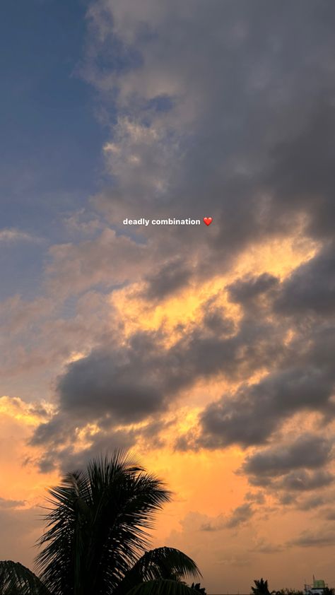 Sun Set Quotes, Colorful Sky Aesthetic, View Captions Instagram, Sky Story, Sky Captions, Sunset Captions For Instagram, Sunset Captions, Nature Photography Quotes, Sunset Quotes Instagram