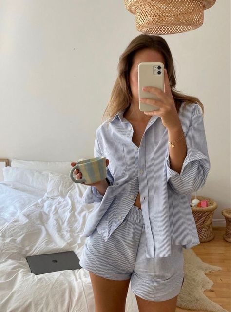 Prep Outfits, Pajamas Aesthetic, Cute Pjs, Cute Sleepwear, Aesthetic Shop, Mama Style, Classy Women, Outfits Aesthetic, Moda Fashion