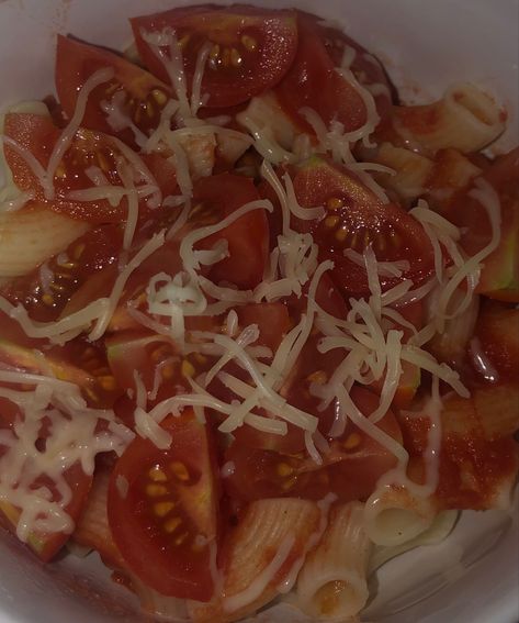 tomato pasta Tomato Aesthetic, Tomato Pasta, Macaroni, Pasta, Quick Saves