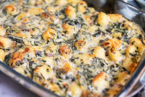 Swiss Chard (Or Other Leafy Greens) & Gnocchi Gratin – A Pinch of Saffron Fennel Sausage, Potato Gratin, Smoked Fish, Swiss Chard, Dutch Recipes, Oven Dishes, Chicken Stir Fry, Leafy Greens, Chard