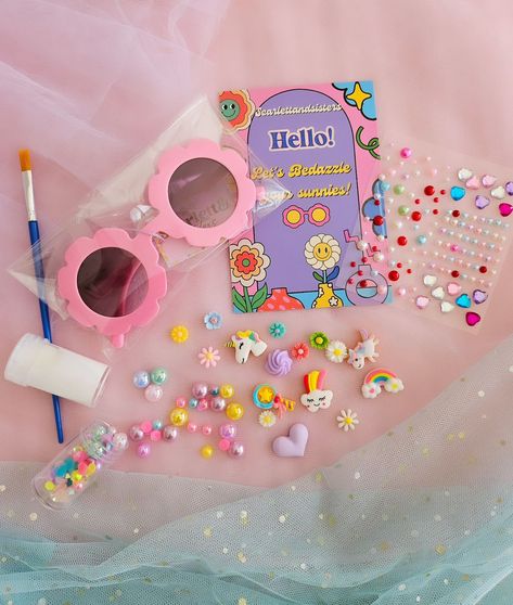 🌸 Which DIY Kit is your favorite? Do you know we include letter beads in your kit so you have an option to customused your sunnies with your name or just leave it with just the charms and all the sparkly stuff! #diy #smallbusiness #shopsmall #customsunglasses #personalised Kids Crafts To Sell, Swiftie Party, Clay Mirror, Diy Sunglasses, Shop Name Ideas, Kids Workshop, Diy Jewelry Kit, Gift Bags Diy, Rhinestone Crafts