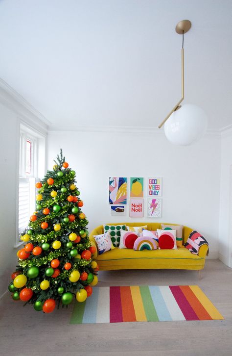 Citrus Christmas tree with yellow, lime and orange baubles for 2018 Citrus Christmas Tree, Citrus Christmas, Orange Christmas Tree, Pretty Christmas Decorations, Orange Christmas, Yellow Lime, Christmas Time Is Here, Christmas Living Rooms, Diy Holiday Decor