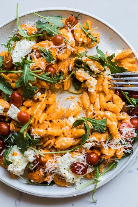 Romesco Pasta, Pasta Salad Meal Prep, Pasta Salad Meal, Tomato Sauce Pasta, Delicious Salad Dressings, Salad Meal Prep, Sauce Pasta, Roasted Vegetable Recipes, Popular Food