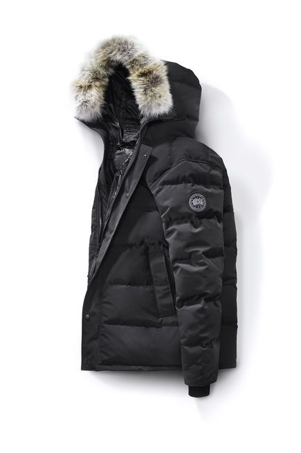 Mens Joggers Outfit, Canada Goose Black Label, Canada Goose Expedition Parka, Mens Scarf Fashion, Jackets For Winter, Parker Coat, Mens Canada Goose Jackets, Mens Scarf, Apparel Design Inspiration