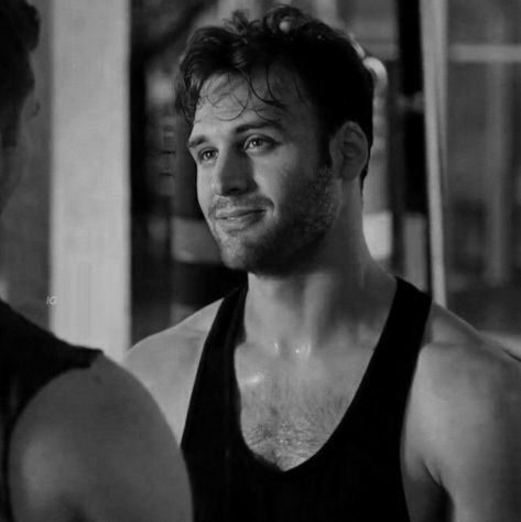 Eddie 9-1-1s, Ryan Guzman Aesthetic, Ryan Guzman Eddie Diaz, Ryan Guzman Hot, Eddie Diaz Icon, Eddie Diaz Aesthetic, 9 1 1 Eddie, Eddie Diaz, Guys My Age