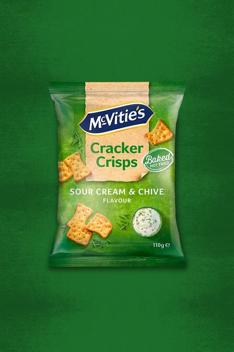 Crispy Spicy Crackers with SOUR Cream and Chives Flavor Crackers Packaging Design, Candle Styling Photography, Spicy Crackers, Forest Logo, Green Packaging, Food Advertising, Branding Design Packaging, Box Packaging Design, Packaged Food