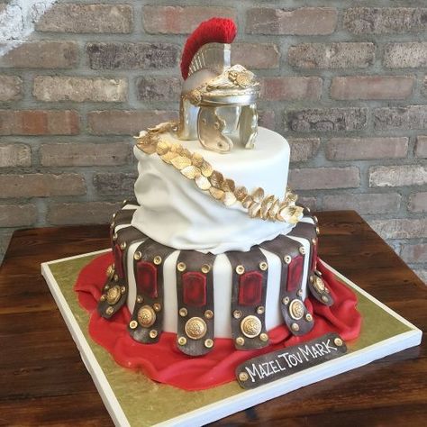 Roman Themed Cake #gladiatorcake #sculpturedcake #romansoldiercake #romanempire Theatre Cake, Halloween Lunch Box, Rodjendanske Torte, Fun Thanksgiving Desserts, Toga Party, Movie Cakes, Christmas Feast, Rome Antique, Festive Desserts