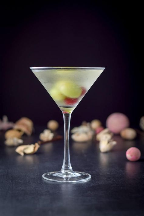 This white grape cosmo cocktail is so cute you will want to stare at it for hours before you take a sip. What am I saying? You'll want to guzzle it because it is so good. #cosmo #whitegrape #grapecosmo #cocktail #drink #dishesdelish #dishesdelishcocktails http://ddel.co/wtgpcosmo Drinks With White Grape Juice, Ciroc White Grape Mixed Drinks, White Grape Juice Cocktail, Grape Juice Drinks, Grape Cocktails, White Grape Juice, Cosmo Recipe, Cosmo Cocktail, Martinis Drinks