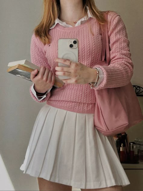 80s Preppy Fashion, Preppy Outfits Aesthetic, Prep Outfits, Loft Outfits, Preppy Business Casual, Nerd Outfits, Preppy Skirt, Skirt Sweater, Preppy Women