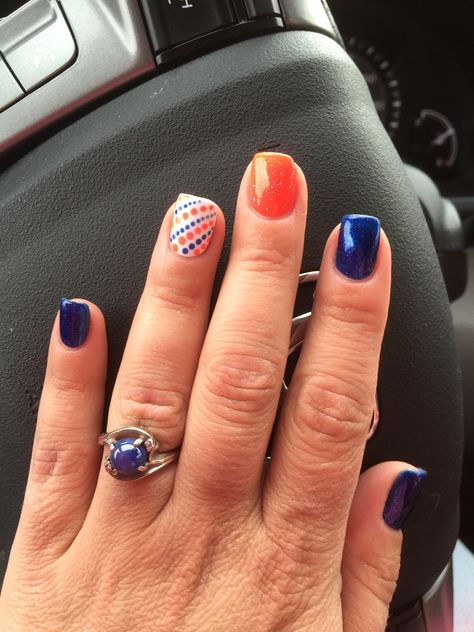 BSU nails Denver Bronco Nail Design, Utsa Roadrunners Nails, Auburn Football Nails Designs, Syracuse University Nails, Clemson Nails Designs Football Season, Nail Ideas Football, Detroit Tiger Nails Designs, Team Nails Sports, Denver Broncos Nails Designs