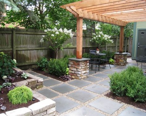 Wanted to save this idea for dimensional stone and gravel from Heffernan Landscape Design, but I don't know that it is practical to have a patio set on this. Pea Gravel Patio, Gravel Landscaping, Gravel Patio, Stone Walls, Pergola Kits, Pergola Plans, Pergola Patio, Paver Patio, Patio Stones