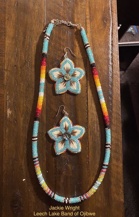 #NativeAmerican #Beadwork #Quill #Floral. #Earrings #Anishinaabe #Minnesota #Ojibwe 24” Wrapped Necklace Ojibwa Beadwork, Ojibway Floral, Beaded Floral Earrings Native American, Ojibwe Floral Design Beadwork, Native Beadwork Medallion, Native American, Bead Work, Beaded Jewelry, Jewelry Making