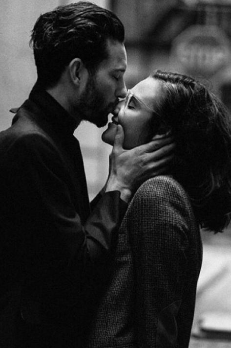 Nose Kiss, Black And White Love, Jolie Photo, Love Photos, Couple Shoot, Love Couple, Couples Photoshoot, Love Photography, Couple Pictures