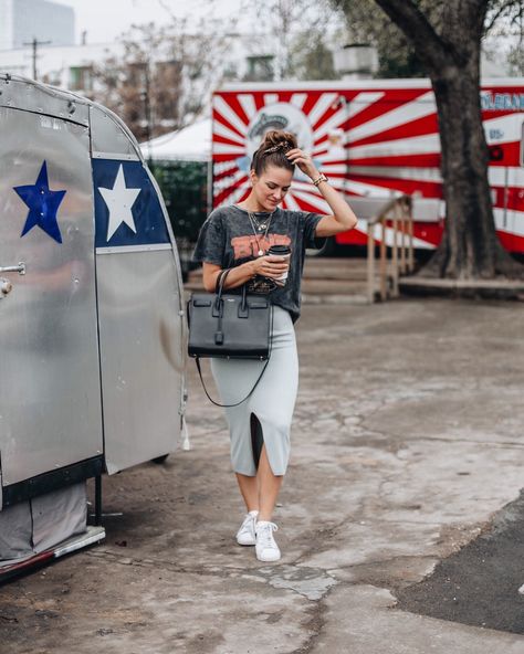 Sharing my SXSW 2019 outfit recap where you can shop all of my looks from the Austin festival weekend & to help give you ideas for what to wear to SXSW. #ALoProfile #springstyle #springoutfit #outfitideas #austin #travelstyle #vacationstyle #summerstyle Sxsw Outfit, Pastel Summer Dresses, Spring Vacation Outfits, Metallic Pleated Skirt, South By Southwest, Skirt And Sneakers, Black Lace Bralette, Oversized Graphic Tee, Shopping Clothes