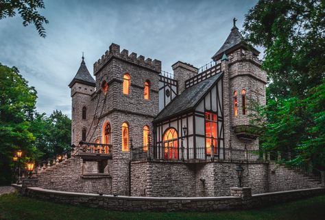 Castle With Trapdoors and Hidden Passageways on Sale for $2.3 Million Hidden Passageways, Minecraft Medieval House, Rochester Michigan, American Castles, Medieval House, Minecraft Medieval, Medieval Houses, Castle House, Secret Rooms