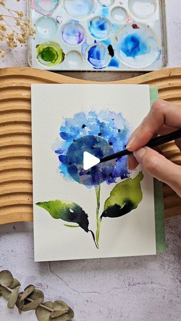 Watercolour Hydrangea Tutorial, Hydrangea Watercolor Step By Step, Watercolour Inspiration Flowers, Watercolour Hydrangea, Watercolor Practice, Watercolor Hydrangea, Hydrangea Painting, Instagram Painting, Diy Watercolor Painting