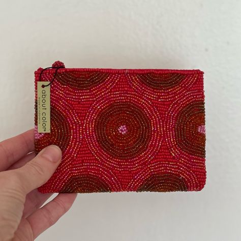 Small, Beaded Purse. Ideal As A Coin Purse, Or To Hold Lipstick, Etc. Measures 4" X 5.5" Zip Top Satin Lined Weighs 3.5 Oz Bead Embroidery Purse, Beaded Wallet, Beaded Coin Purse, Embroidery Purse, Versace Bag, Top Satin, Velvet Clutch, Bead Embroidery Patterns, Beaded Evening Bags