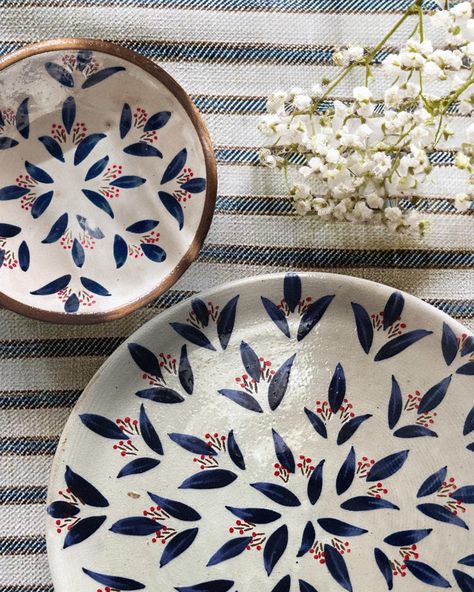 Our “Tunis blues” ceramic plates & bowls are here. These pieces exude character, hand painted piece by piece in the desert oasis of el fayoum. Just in time for those alfresco dining moments and long summer nights 🌞 #alfrescodining #ceramictableware #naturalliving #interiorinspo #interiorstyling #designinterior #vogueliving #minimalinterior #elledecor #summerhomedecor Ceramic Painting Plate, Ceramic Plates Handmade, Hand Painted Ceramic Plates, Tableware Ceramic, Plates Handmade, Pottery Tableware, Ceramic Cafe, Plates Ceramic, Painted Ceramic Plates