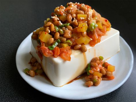 Cold Tofu with ‘Nattō’, ‘Takuan’ & Kimchi – Hiroko's Recipes Natto Recipe, Cold Tofu, Japanese Pickles, Soy Beans, Silken Tofu, Japanese Cooking, Japanese Dishes, Toasted Sesame Seeds, Sesame Seeds