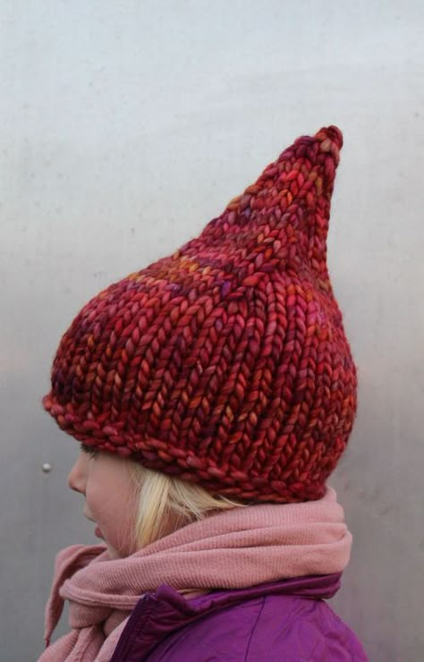 Cranberry Gnome Hat Knit Wizard Hat, Knitted Gnome Hat, Gnome Hat Pattern, Rainbow Gnome, Gnome Halloween, Dye Yarn, Big Wool, Wool And The Gang, Gnome Hat