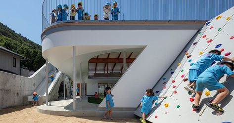 Nursery Architecture, Kindergarten Facade, Kindergarten Building, Play Architecture, Steel Facade, School Exterior, Institutional Architecture, Treehouse Hotel, Kindergarten Design