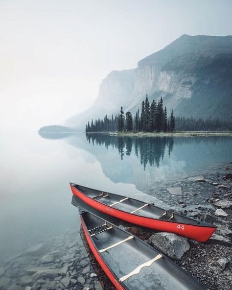 canoeing party trip . . . . . #keepitwild #simplyadventure #wildernessculture #lifeofadventure #liveoutdoors #beautifuldestinations #roamtheplanet #discoverearth #wherewillwegonext #makemoments #exploremore #stayandwander #goexplore #destinationearth #familytravel #exploringtheworld #welltravelled #lovelifeoutside #womenforwildlands #staywild #wildkids Spirit Island, Maligne Lake, Canoes, Canoe And Kayak, Travel Goals, Travel Insurance, Travel Aesthetic, Land Scape, Beautiful Destinations