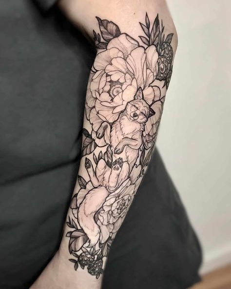 Fox Tattoo Meaning, Red Fox Tattoos, Tattoo Black And Grey, Atlas Tattoo, Fox Tattoo Design, Saved Tattoo, Mushroom Tattoos, Mother Tattoos, Sleeve Ideas