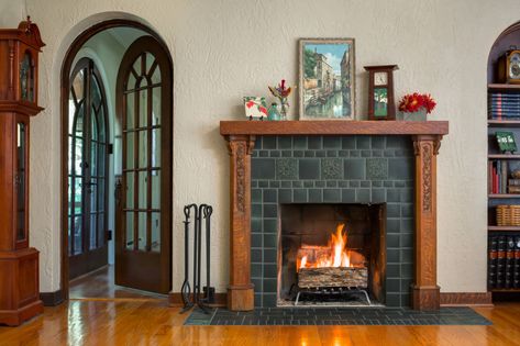 Arts and Crafts Fireplace - Craftsman - Living Room - Detroit - by Motawi Tileworks | Houzz Bungalow Fireplace, Craftsman Style Fireplace, Arts And Crafts Fireplace, Craftsman Living Room, Craftsman Fireplace, Slate Fireplace, Fireplace Seating, Fireplace Art, Farmhouse Fireplace