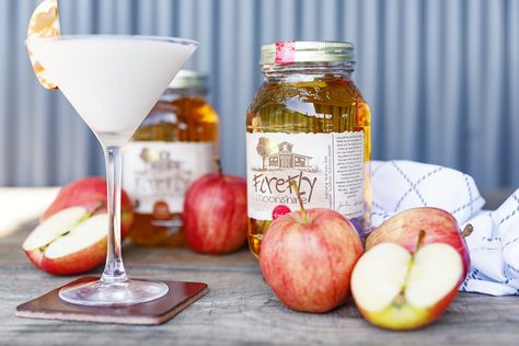 Recipes Archive - Firefly Spirits Salted Caramel Moonshine, Caramel Moonshine, Caramel Apple Martini, Apple Pie Moonshine, Salted Carmel, Apple Martini, Moonshine Recipes, Caramel Apple, Apple Slices