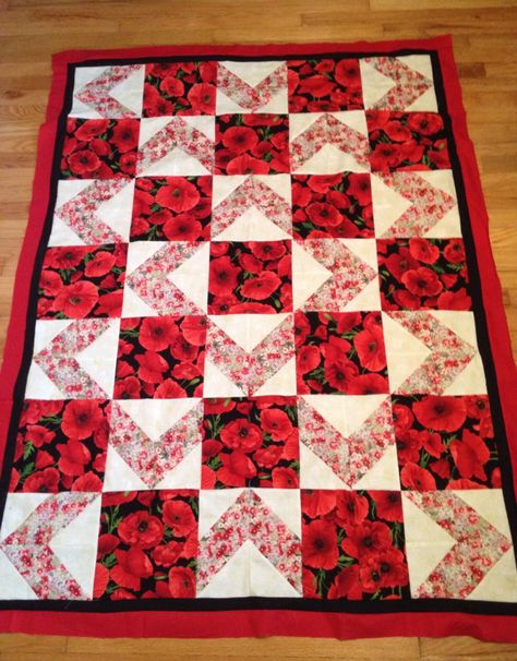 Walk about quilt pattern Walkabout Quilt, Walk About Quilt Pattern, Walk About Quilt, Charm Pack Quilt Patterns, Lap Quilt Patterns, Jelly Roll Quilt Patterns, Quilting Designs Patterns, Homemade Quilts, Quick Quilt