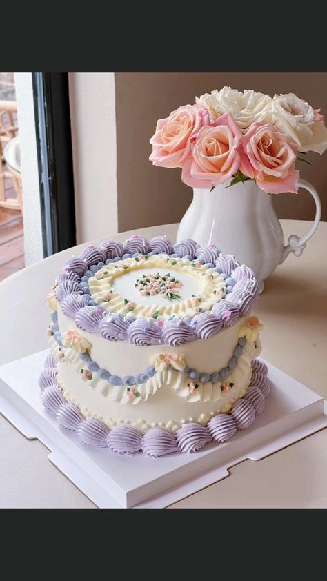 Rapunzel Torte, Bolo Rapunzel, Vintage Pasta, Bathroom Ideas Storage, Decor Small Bathroom, Bolo Vintage, Rapunzel Cake, Bathroom Ideas Decor, Vintage Birthday Cakes