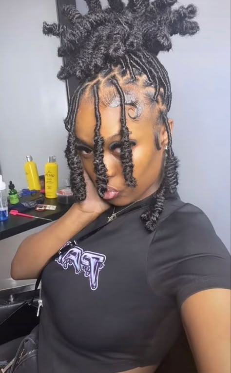 Soft Locs Dreads, Invisible Locs With Bangs, Braided Locs Women, Updo Soft Locs Hairstyles For Women, Short Soft Locs Hairstyles, Soft Loc Styles, Soft Locs Short, Soft Locs Hairstyles Ideas, Unique Hairstyles For Black Women