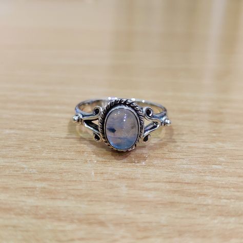 Outfit Pieces, Silver Rings With Stones, Fancy Rings, Natural Gemstone Ring, Halloween Inspo, Character Inspo, Boho Ring, Ring Sizes, Moonstone Ring