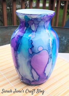 Alcohol Ink Wine Glasses, Dv Awareness, Spray Paint Vases, Alcohol Ink Tiles, Light Globes, Alcohol Ink Glass, Alcohol Ink Crafts, Bottle Craft, Ink Crafts