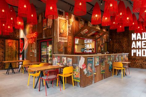 Vietnamese Restaurant Design, Chinese Cafe Design, Asian Restaurant Interior Design, Backyard Restaurant, Chinese Cafe, Chinese Interior Design, French Colonial Style, Japanese Restaurant Design, Thai Decor