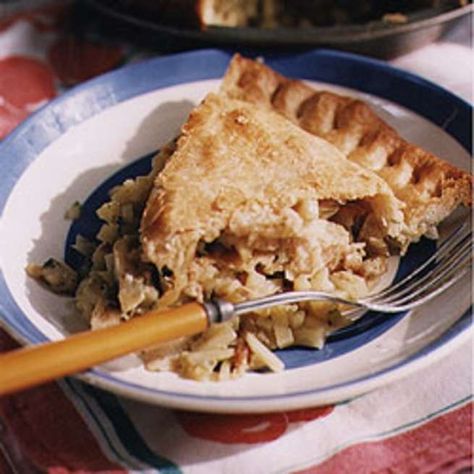 East End Clam Pie Clam Pie Recipe, Pies Savory, Dinner Pies, Turnover Recipes, Freezer Food, Delicious Seafood Recipes, Savory Dinner, Meat Pies, Savory Pies