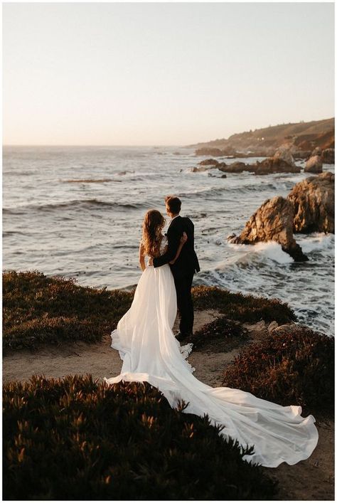 Beach Wedding Pics, Cliff Wedding, Sunset Elopement, Big Sur Elopement, Bride And Groom First Look, Groom First Look, Big Sur Wedding, First Look Wedding, Ocean Wedding