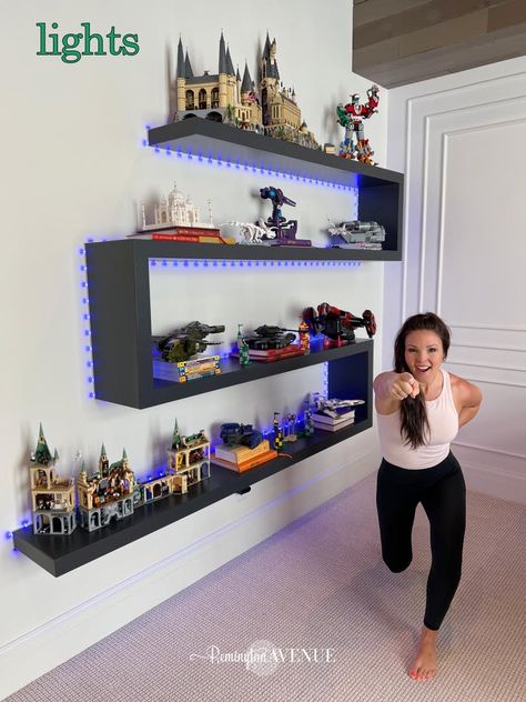 Lego Display Shelf, Lego Shelves, Lego Shelf, Lego Room Ideas, Lego Display Ideas, Lego Bedroom, Teenage Boy Room, Lego Wall, Diy Lego