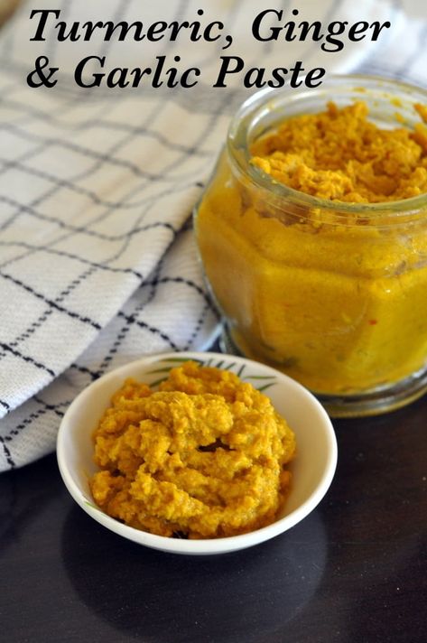 Kitchen basics: Ginger, Turmeric & Garlic Paste - Ginger, Turmeric & Garlic Paste adds great flavour and earthiness to your curries. Make this paste and store in the fridge to use whenever you want! Recipes With Turmeric, Turmeric Paste, Kitchen Basics, Turmeric Recipes, Paste Recipe, Fresh Turmeric, Ginger Turmeric, Ginger Recipes, Garlic Recipes