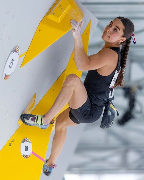 Brooke Raboutou (USA) • 2024 Olympic Qualifier Series (Shanghai) #climbing Brooke Raboutou, Climbing Competition, Climbing Aesthetic, Lead Climbing, 400m Hurdles, It Day, More Confidence, Sport Climbing, Usa Olympics