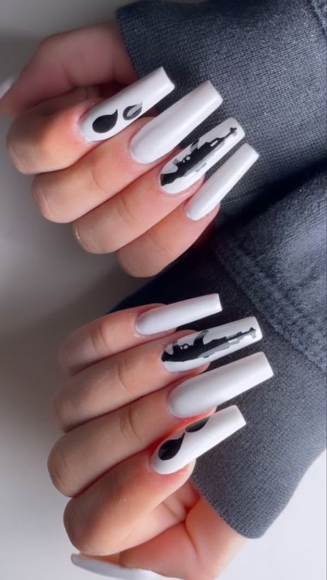 Mafia Wife Nails, Ak47 Nails, Mafia Nails, Estilo Rockstar, Baddie Halloween, Makeup Baddie, Unghie Nail Art, Racun Shopee, Art Makeup