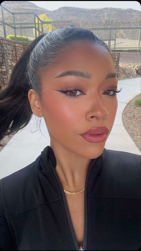 Leilani Green make up inspiration Leilani Green Makeup, Leilani Green, Inspo Makeup, Make Up Inspiration, Green Makeup, Make Up Inspo, Friends Instagram, Contour Makeup, Instagram Ideas