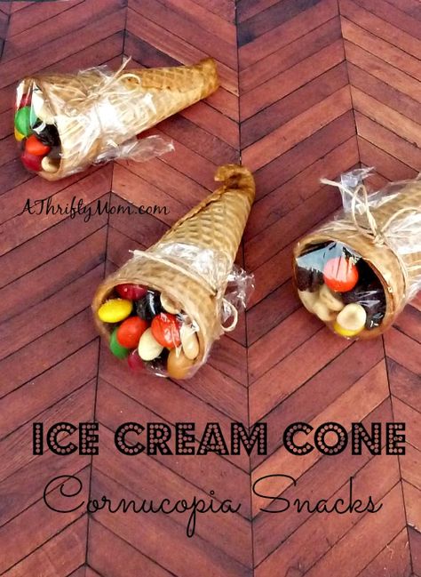 Ice Cream Cone Cornucopia Snacks | A Thifty Mom. She used trail mix from WinCo Bulk Foods!   #thanksgiving #snack #trailmix #kidfriendly #moneysaving Healthy Thanksgiving Snacks, Healthy Fall Snacks, Veggie Straws, Halloween Ice Cream, Thrifty Crafts, Thanksgiving Snacks, Ketogenic Desserts, Fall Snacks, Thanksgiving Treats