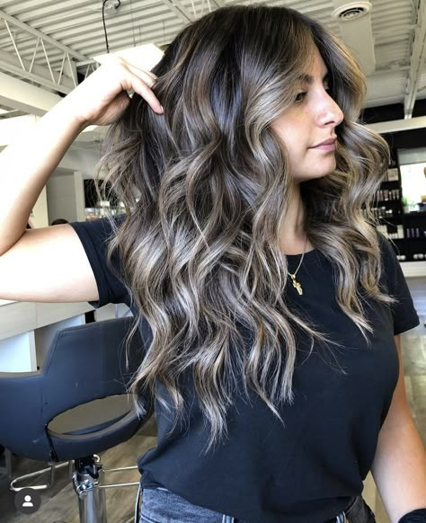 Brown Cool Tone Balayage, Dark Brown Hair With Highlights 2024, Hair Color Ideas For Brunettes Balayage, Highlights Brown Hair Balayage, Light Brunette Hair, Blonde Hair With Roots, Blonde Highlights On Dark Hair, Hair Change, Summer Blonde Hair