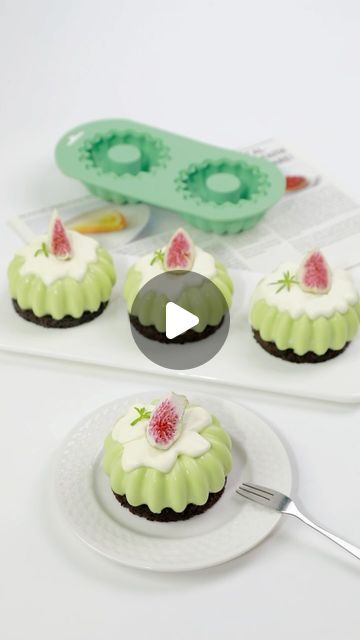 Pistachio Mousse Cake, Gelatin Sheets, Pistachio Mousse, Entremet Recipe, Pistachio Paste, Ring Mold, Tasty Dessert, Reels Video, Mousse Cake